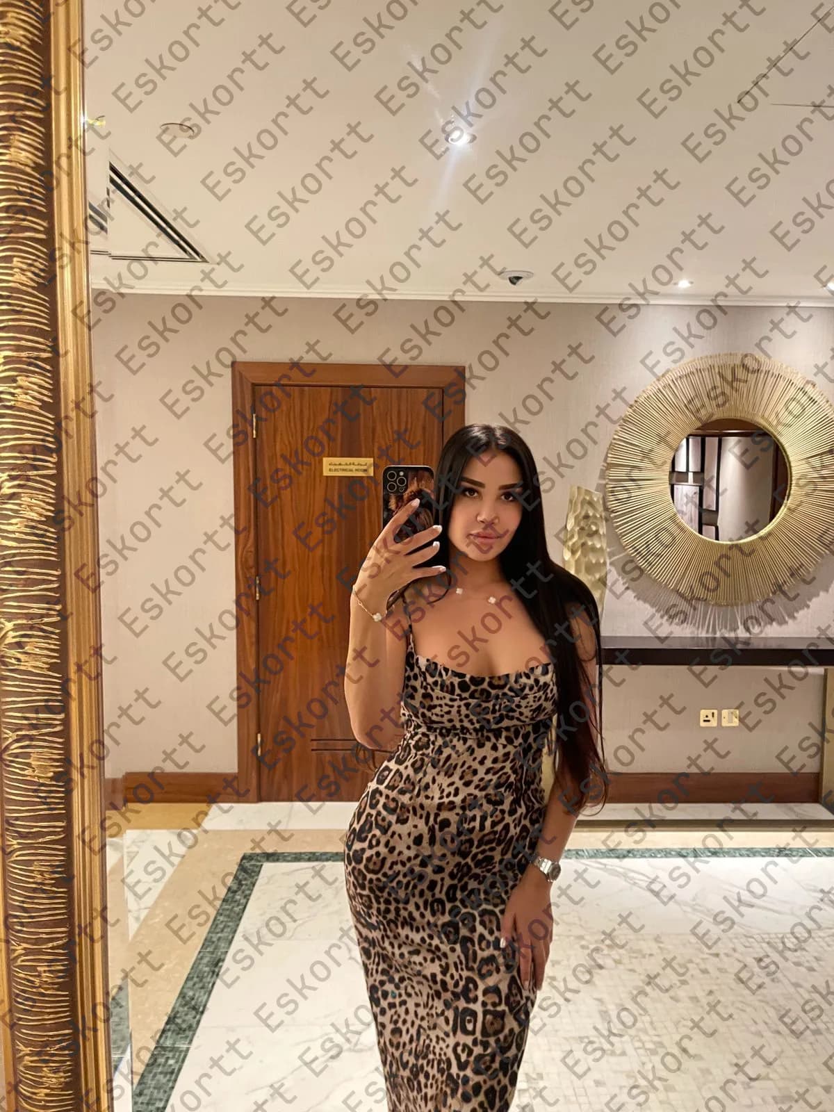 Amida escort in Moscow