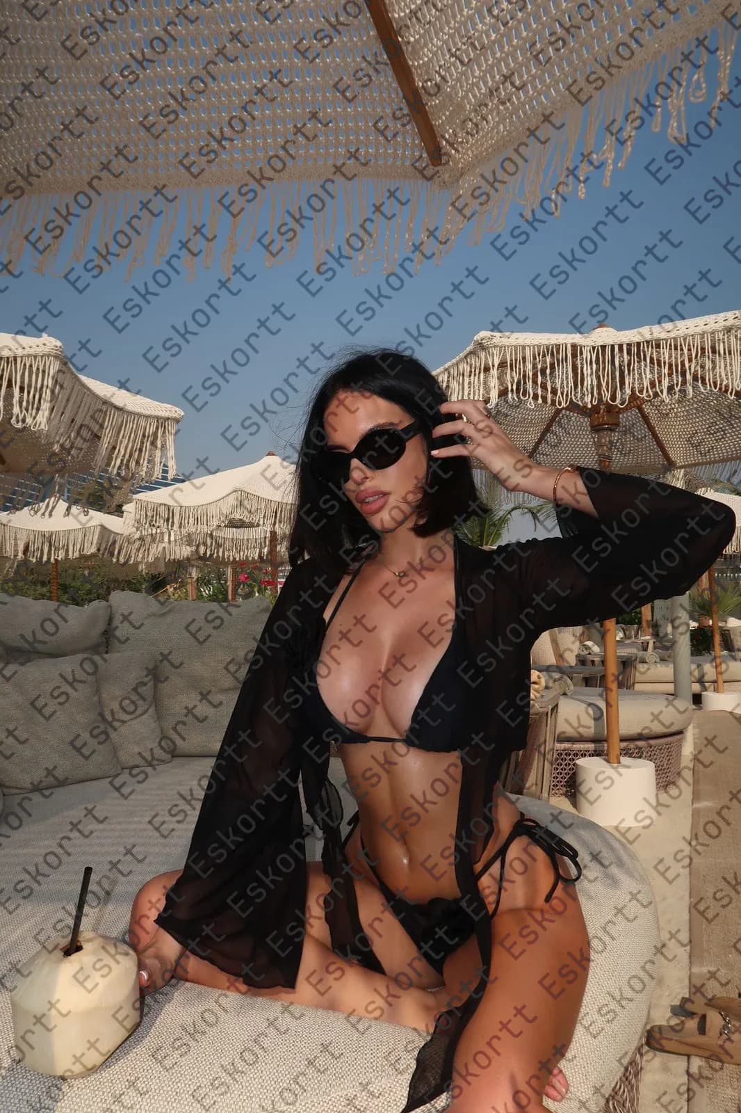 Ketrin escort in Moscow