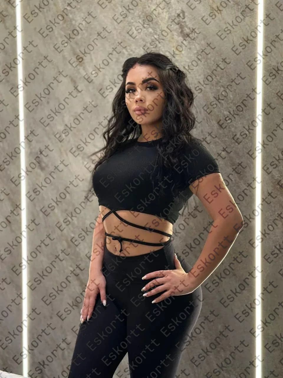 Angie escort in Moscow