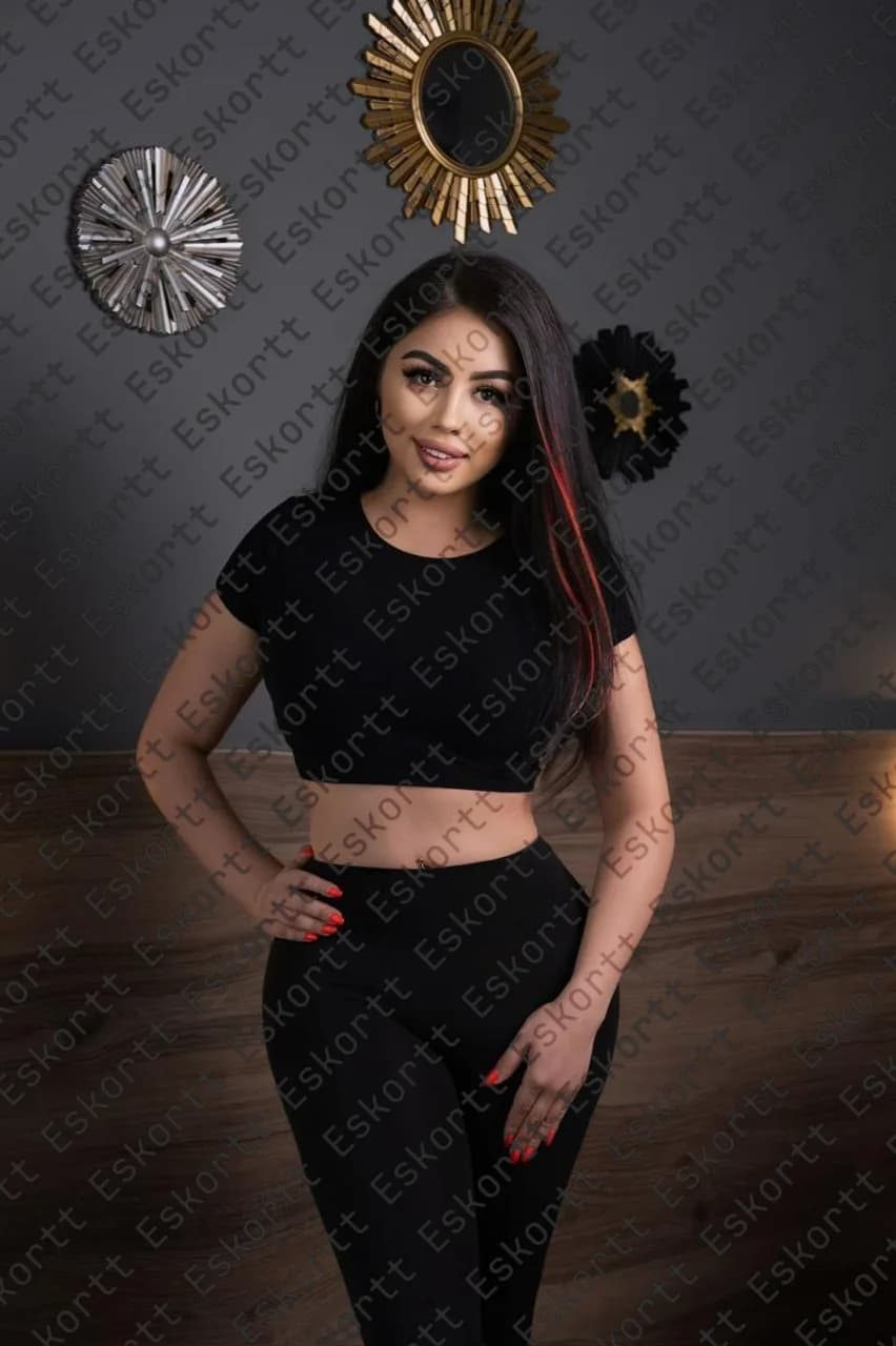 Angie escort in Moscow