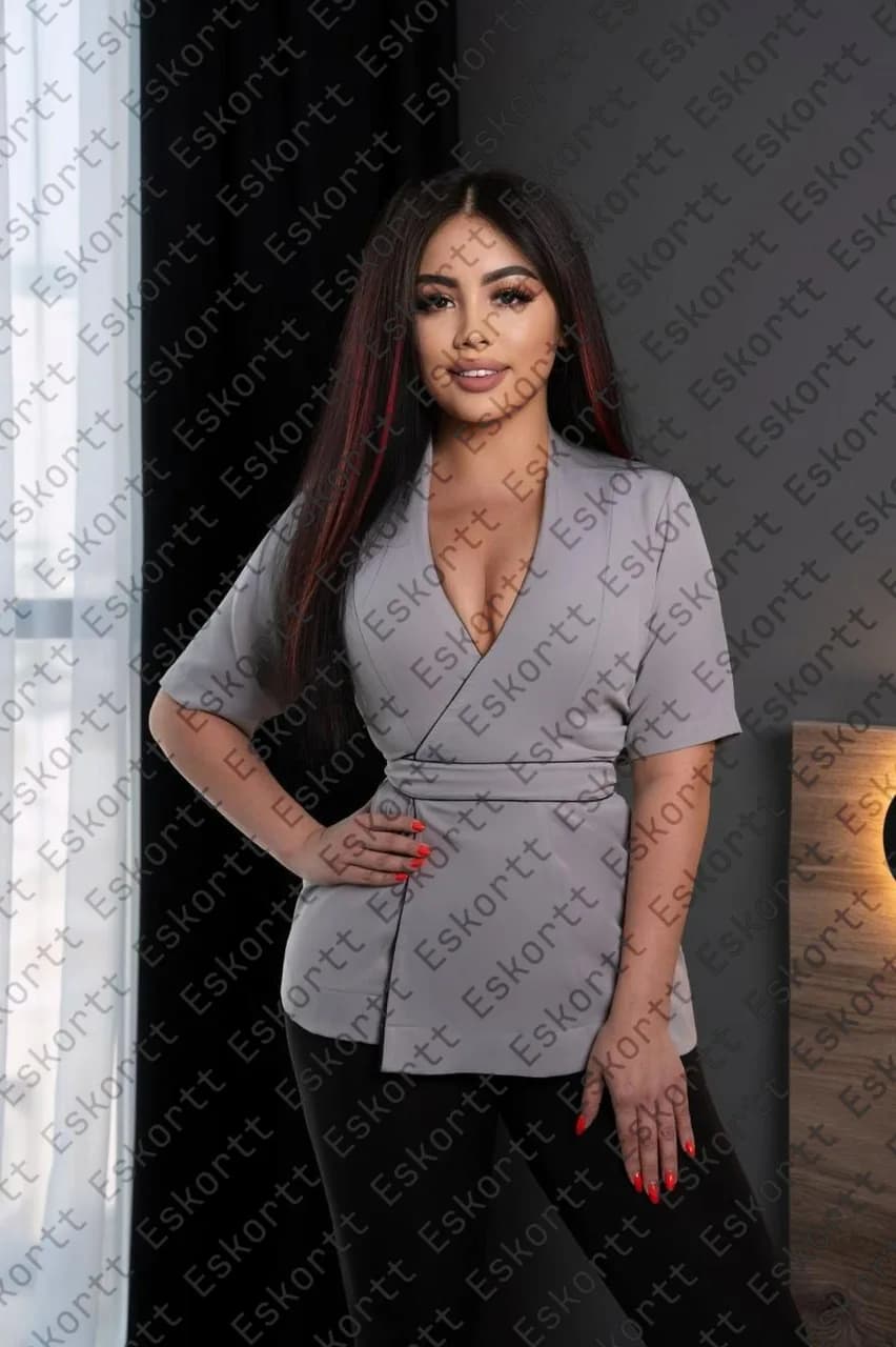 Angie escort in Moscow