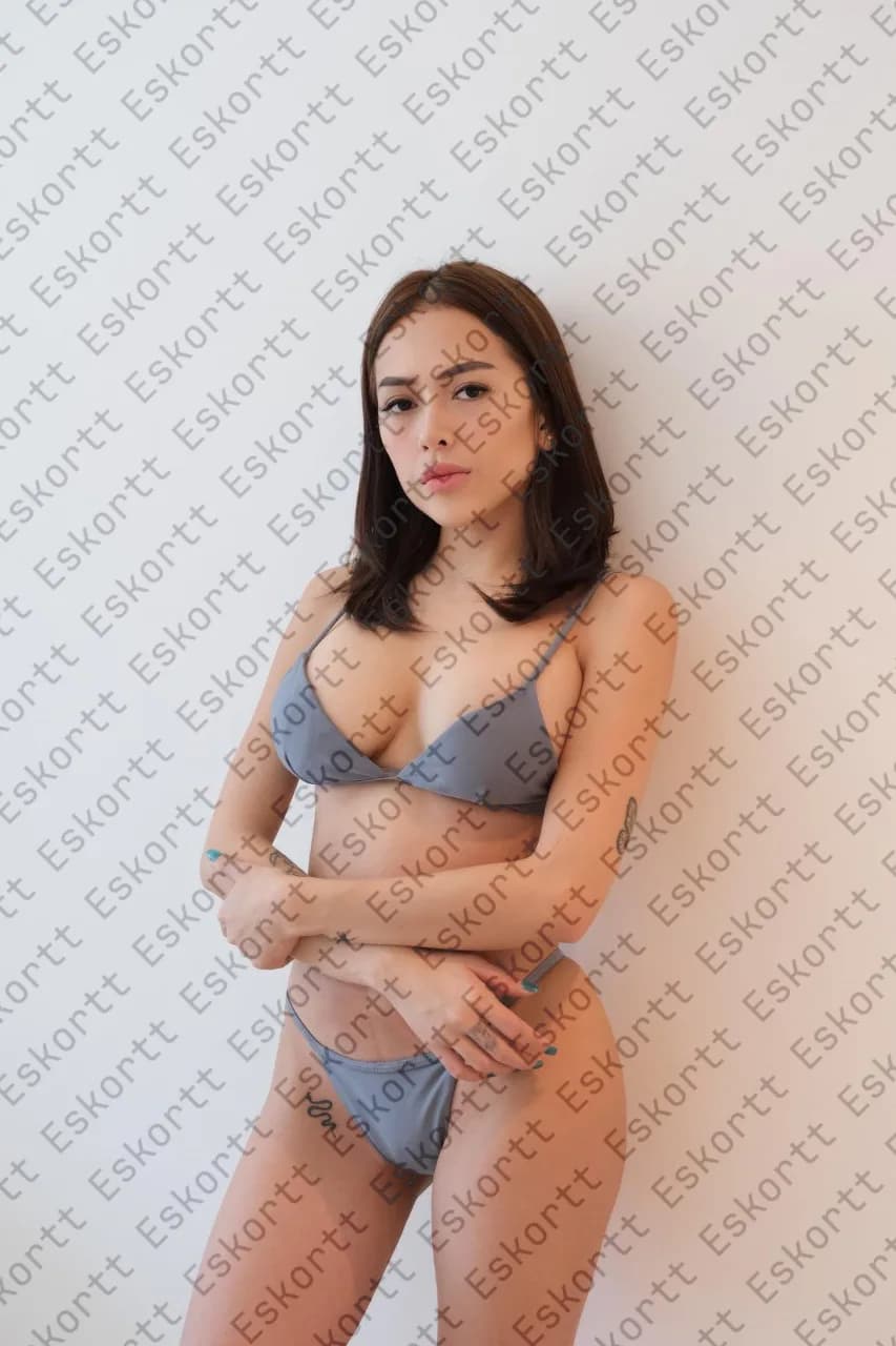 Alaina escort in Moscow