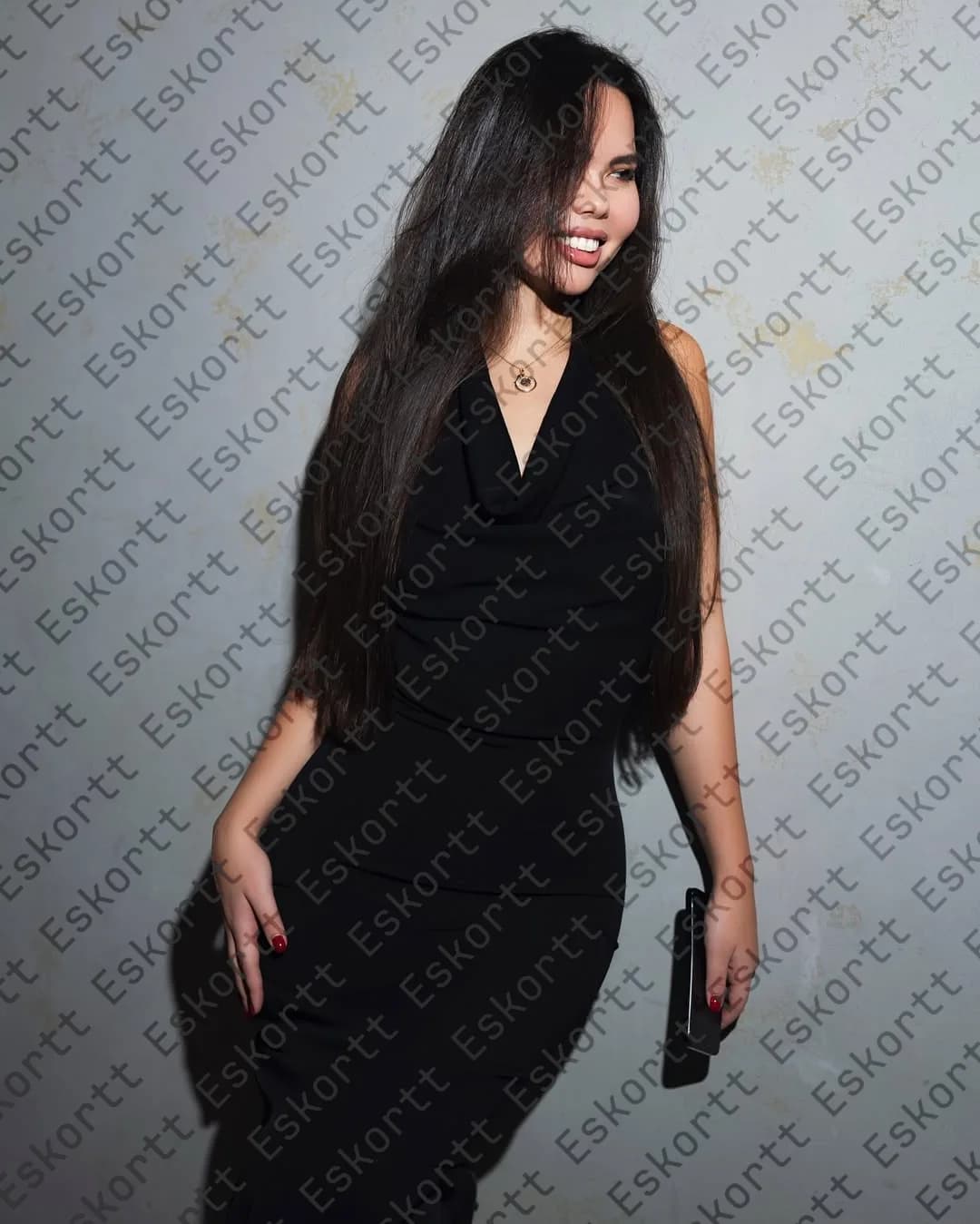 Adeline escort in Moscow