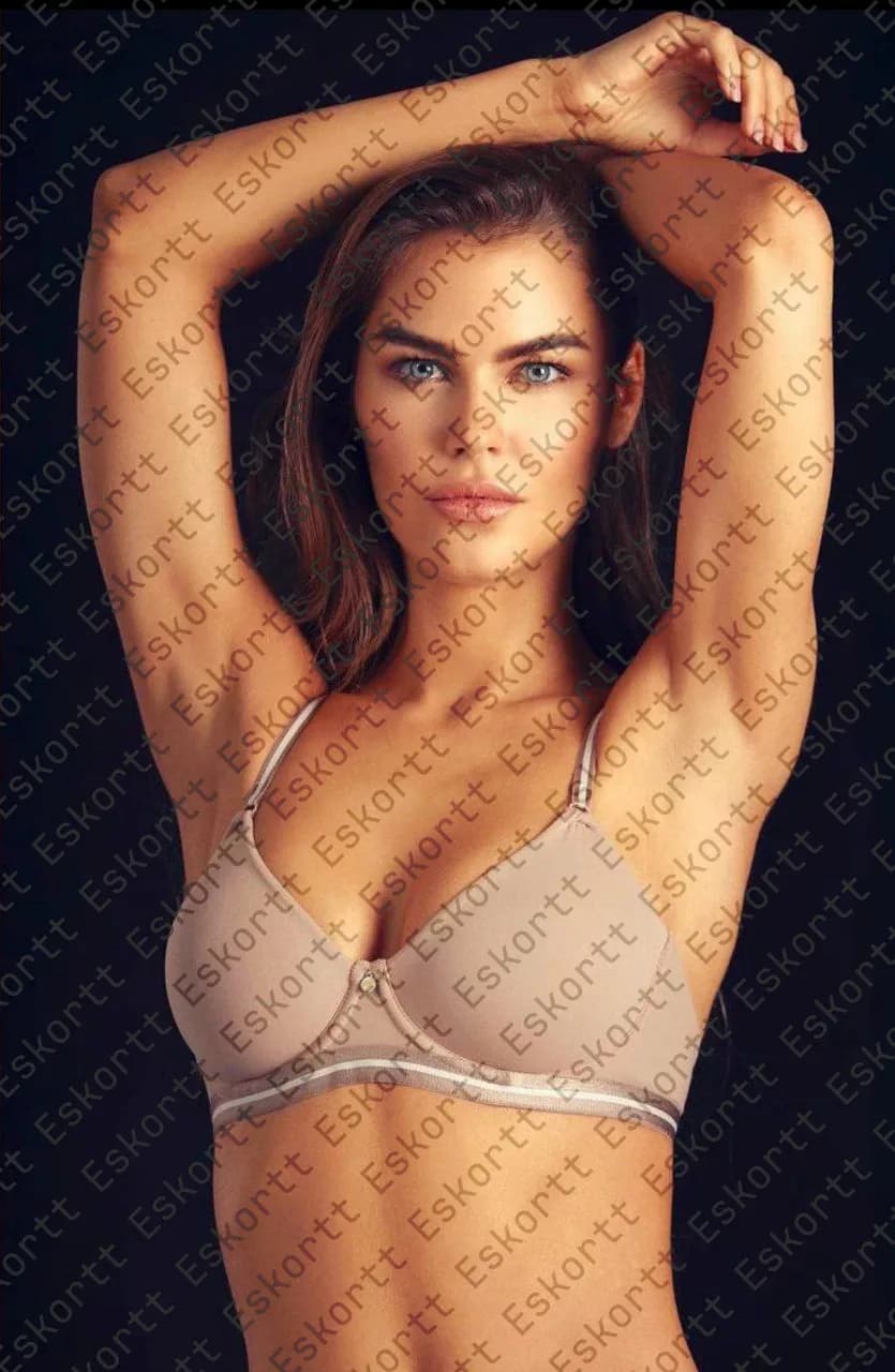 Luna escort in Moscow