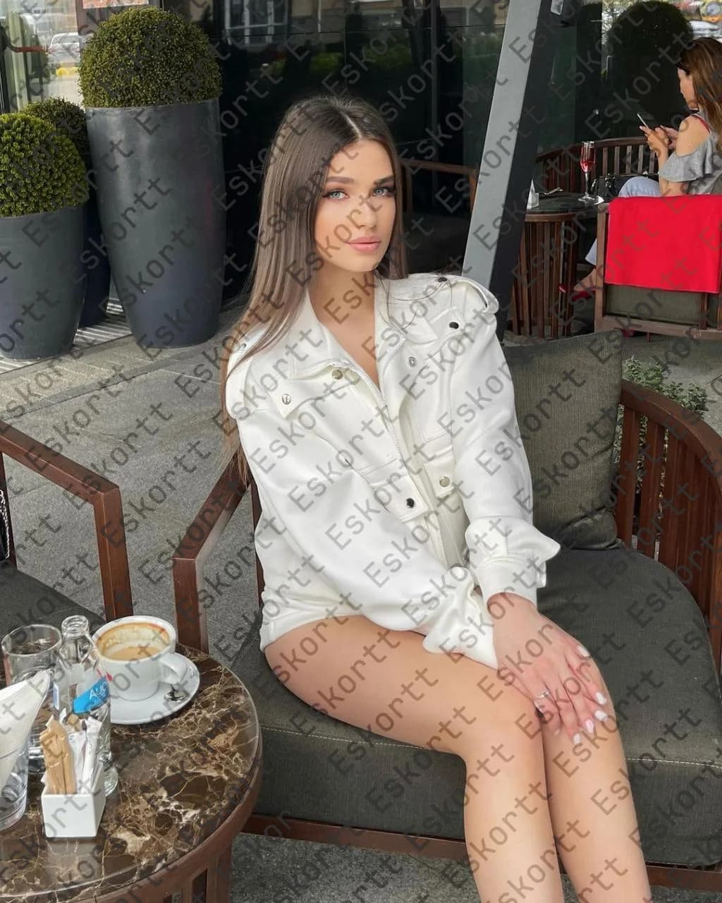 Maeve escort in Moscow