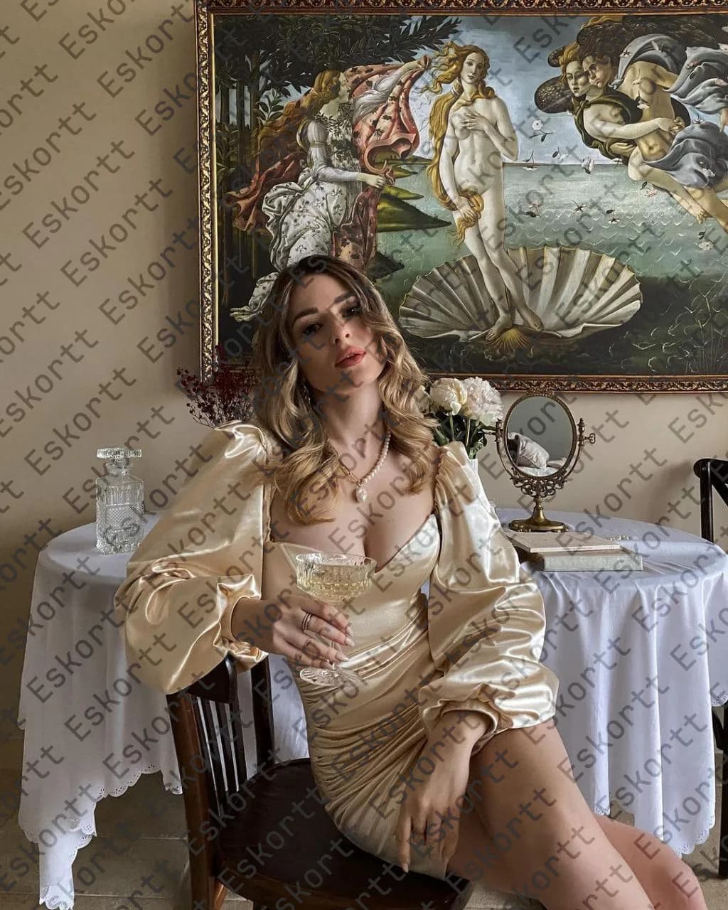 Melanie escort in Moscow