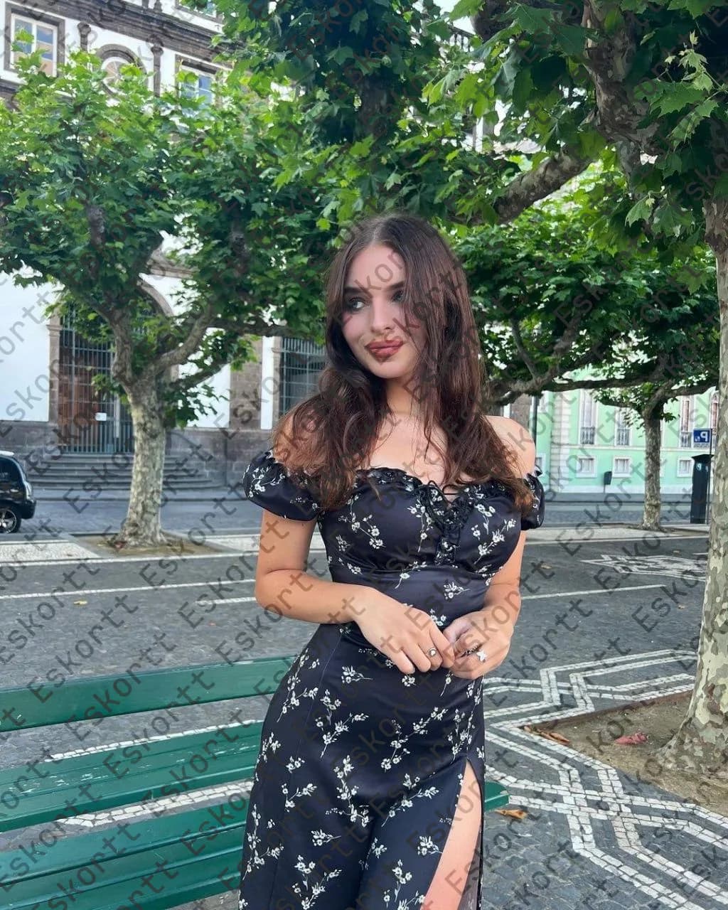 Natalie escort in Moscow