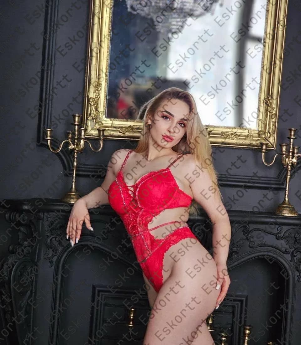 Ellery escort in Moscow