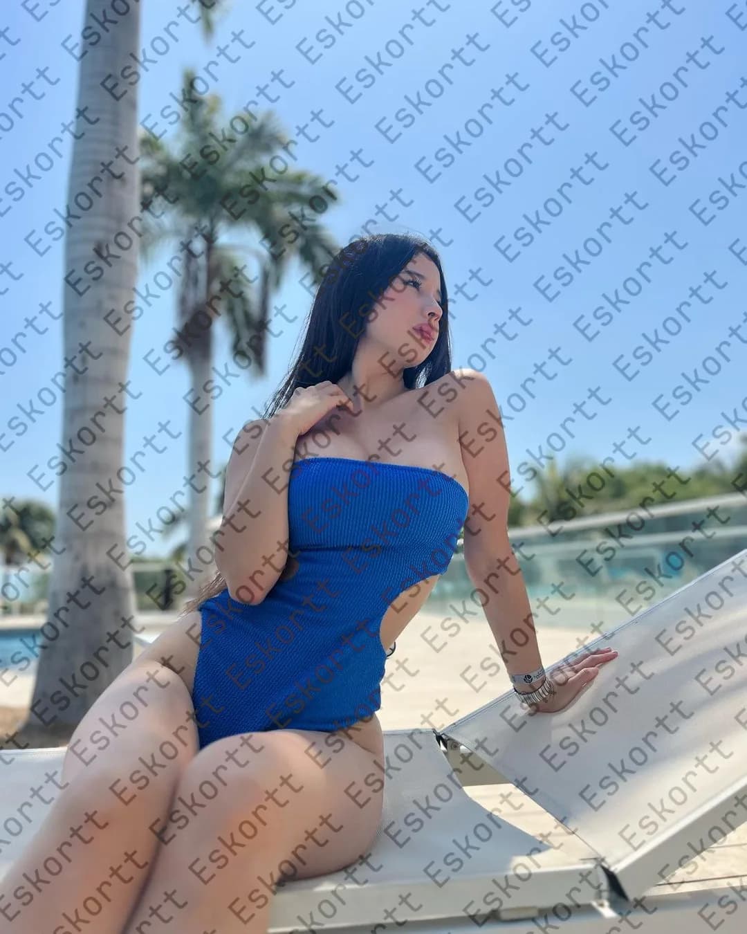 Enya escort in Moscow