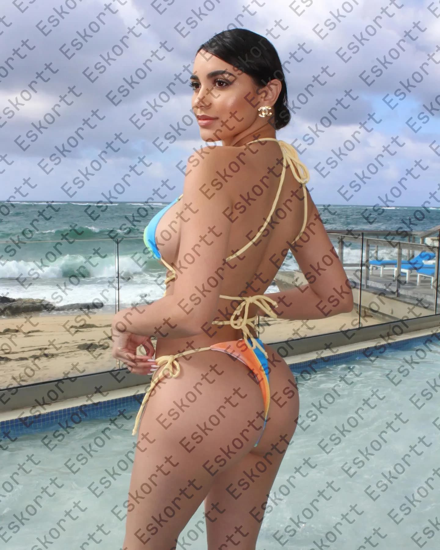 Galadriel escort in Moscow