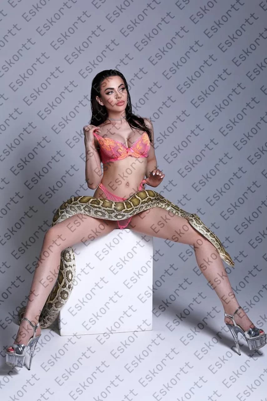 Thalia escort in Moscow