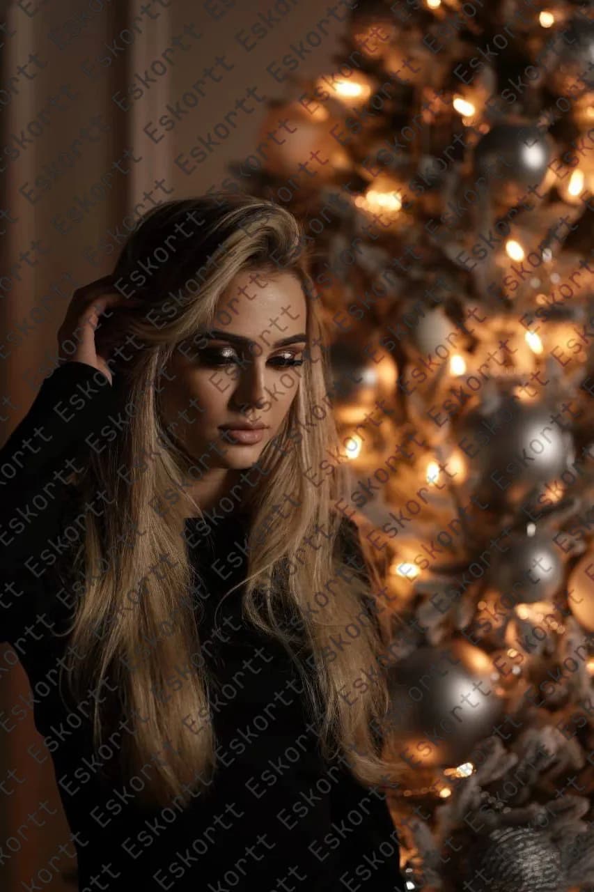 Solenne escort in Moscow