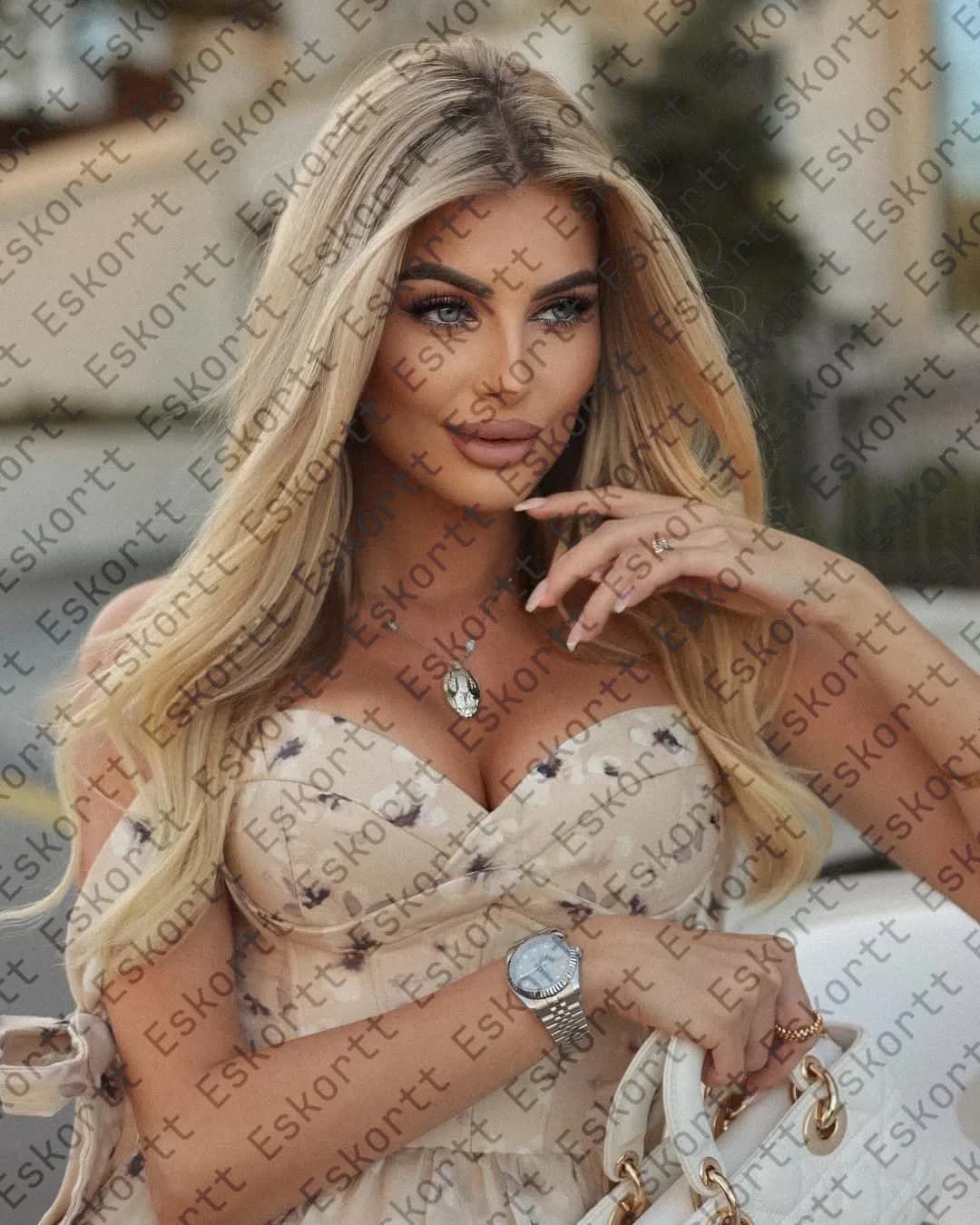 Grace escort in Moscow