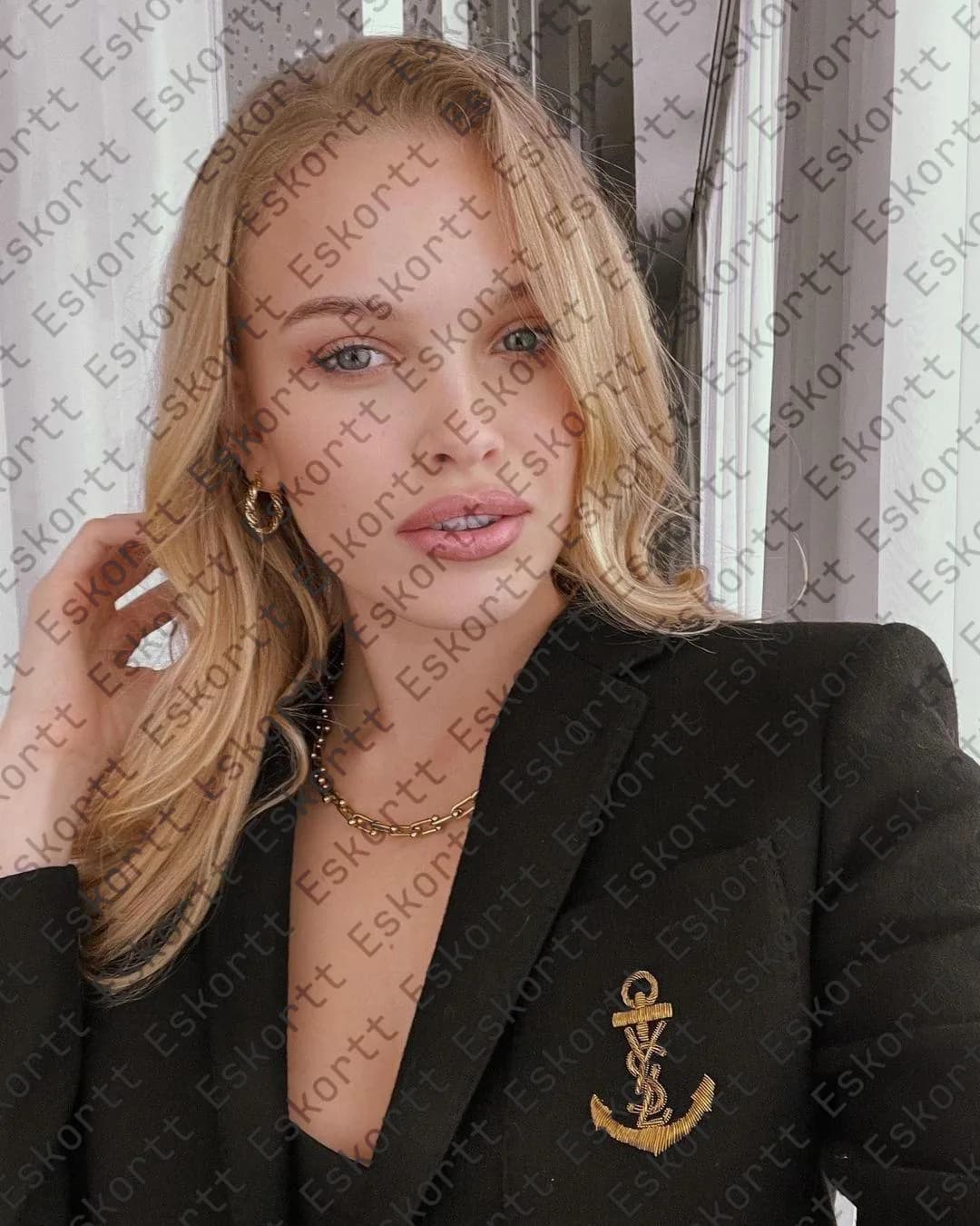 Zinnia escort in Moscow