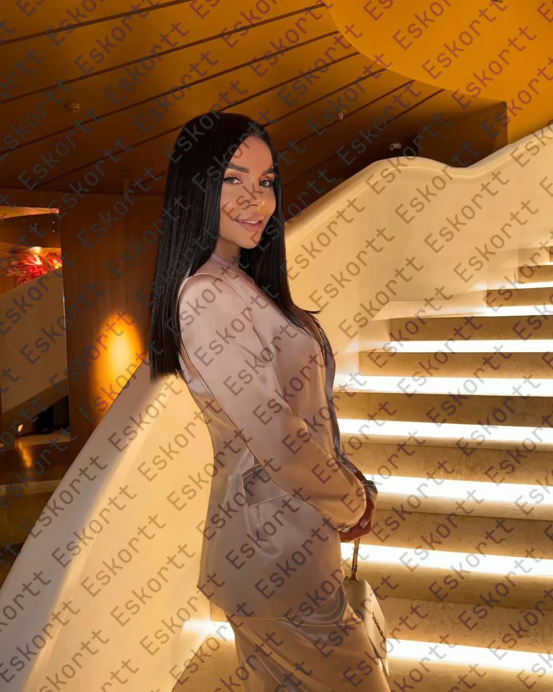 Margot escort in Moscow