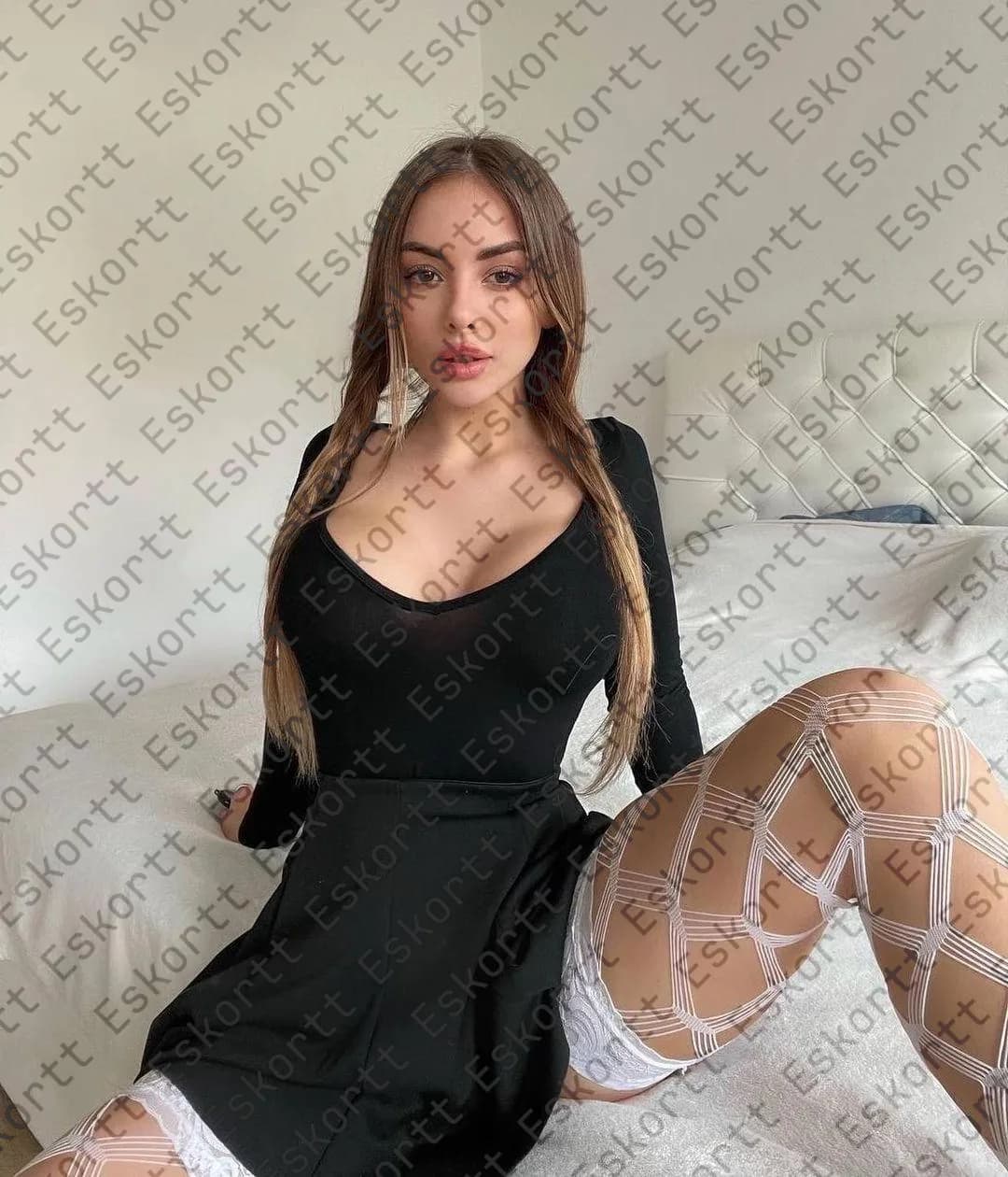 Yara escort in Moscow
