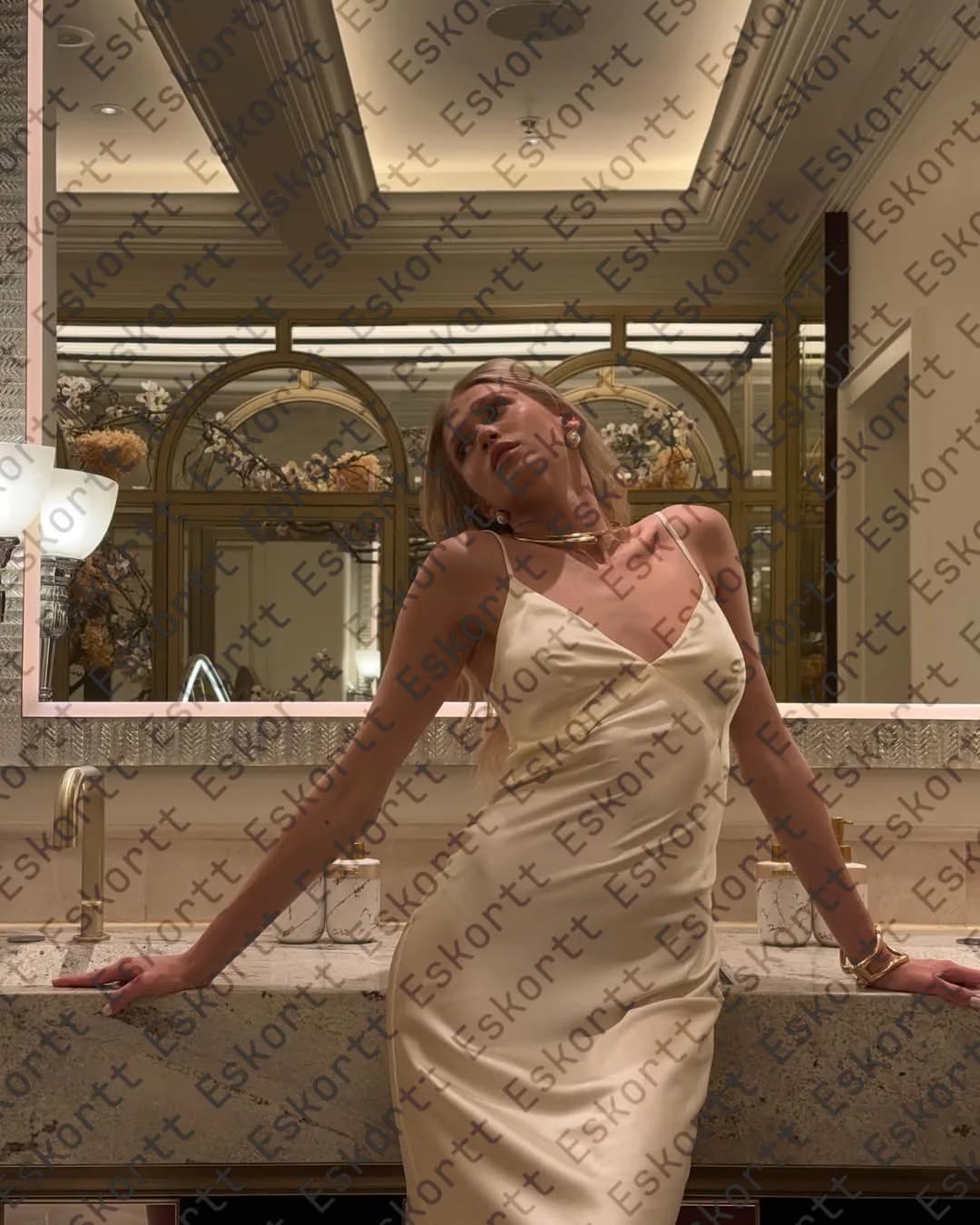 Caroline escort in Moscow