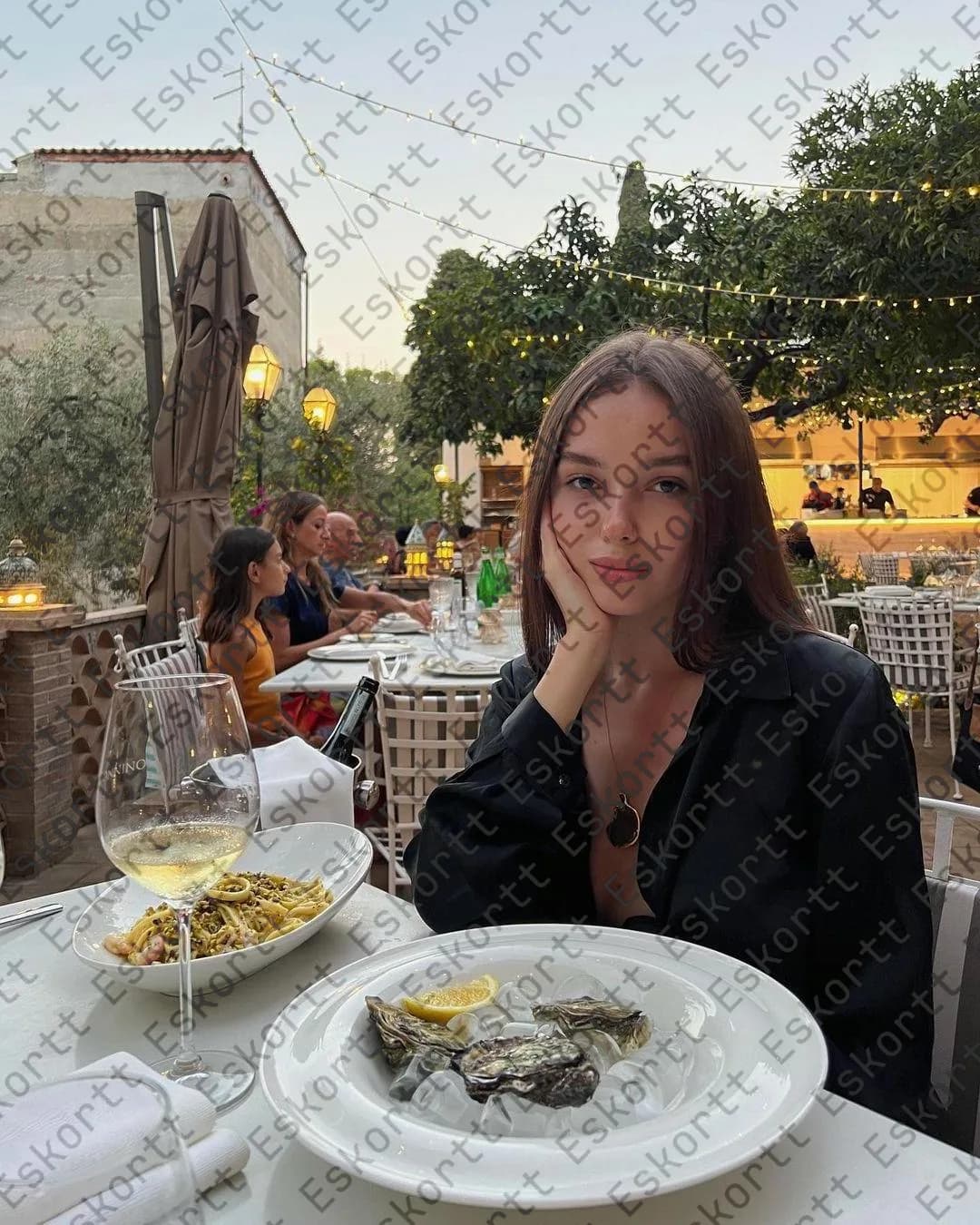 Shelby escort in Moscow