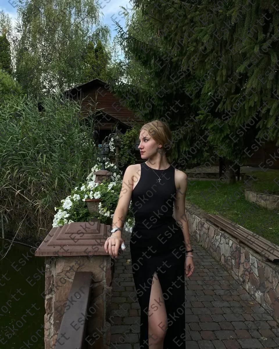 Abigail escort in Moscow