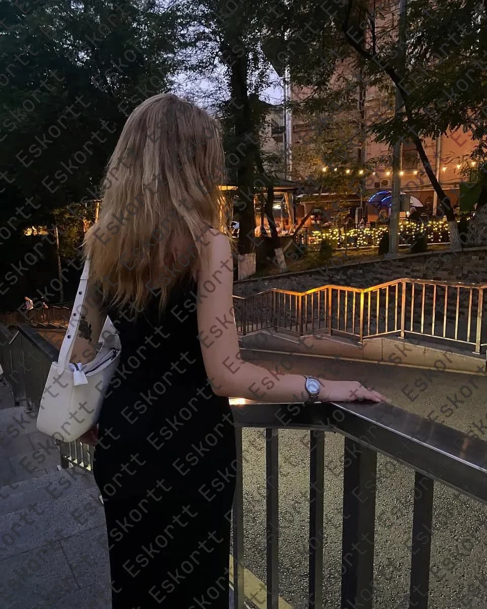 Abigail escort in Moscow