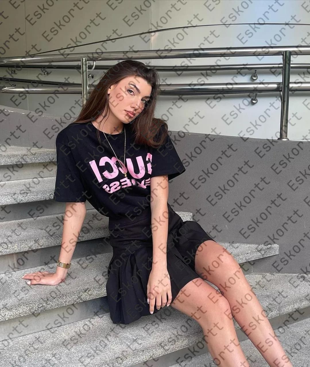 Brooke escort in Moscow