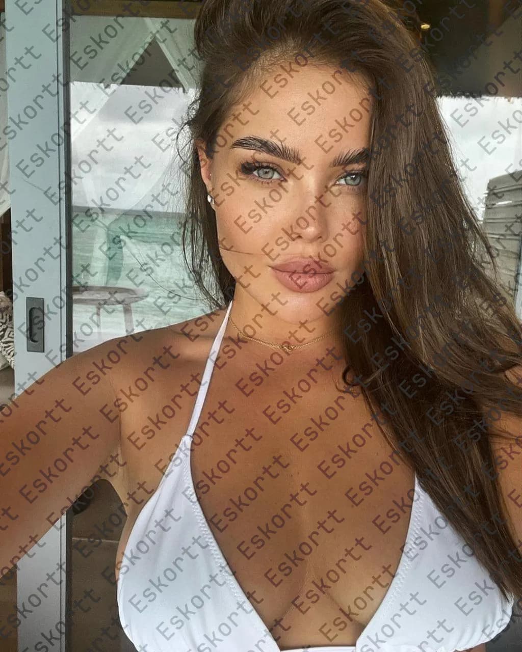 Daphne escort in Moscow