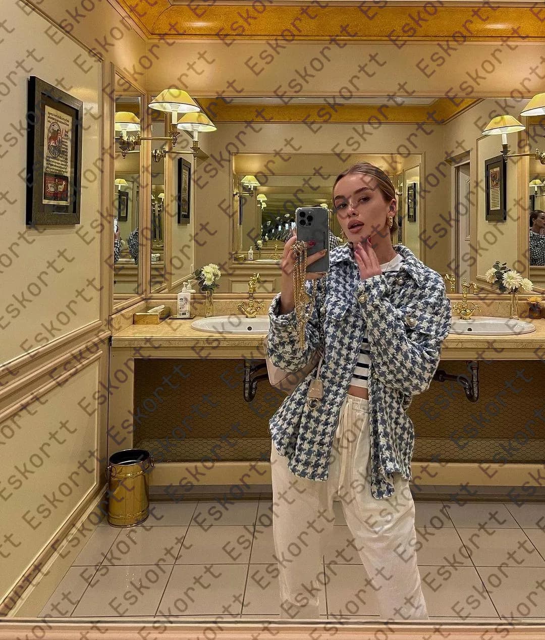 Emily escort in Moscow