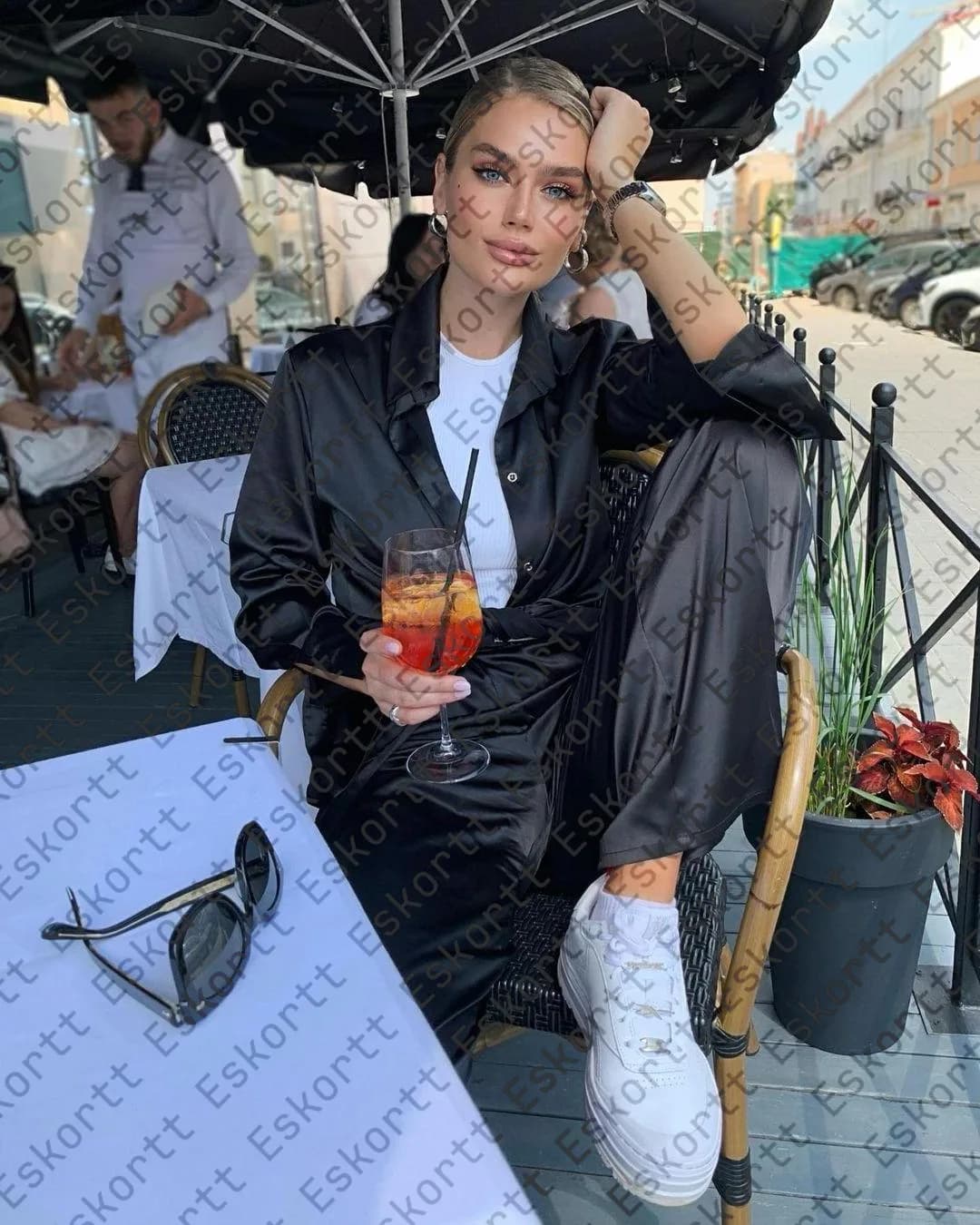 Elia escort in Moscow