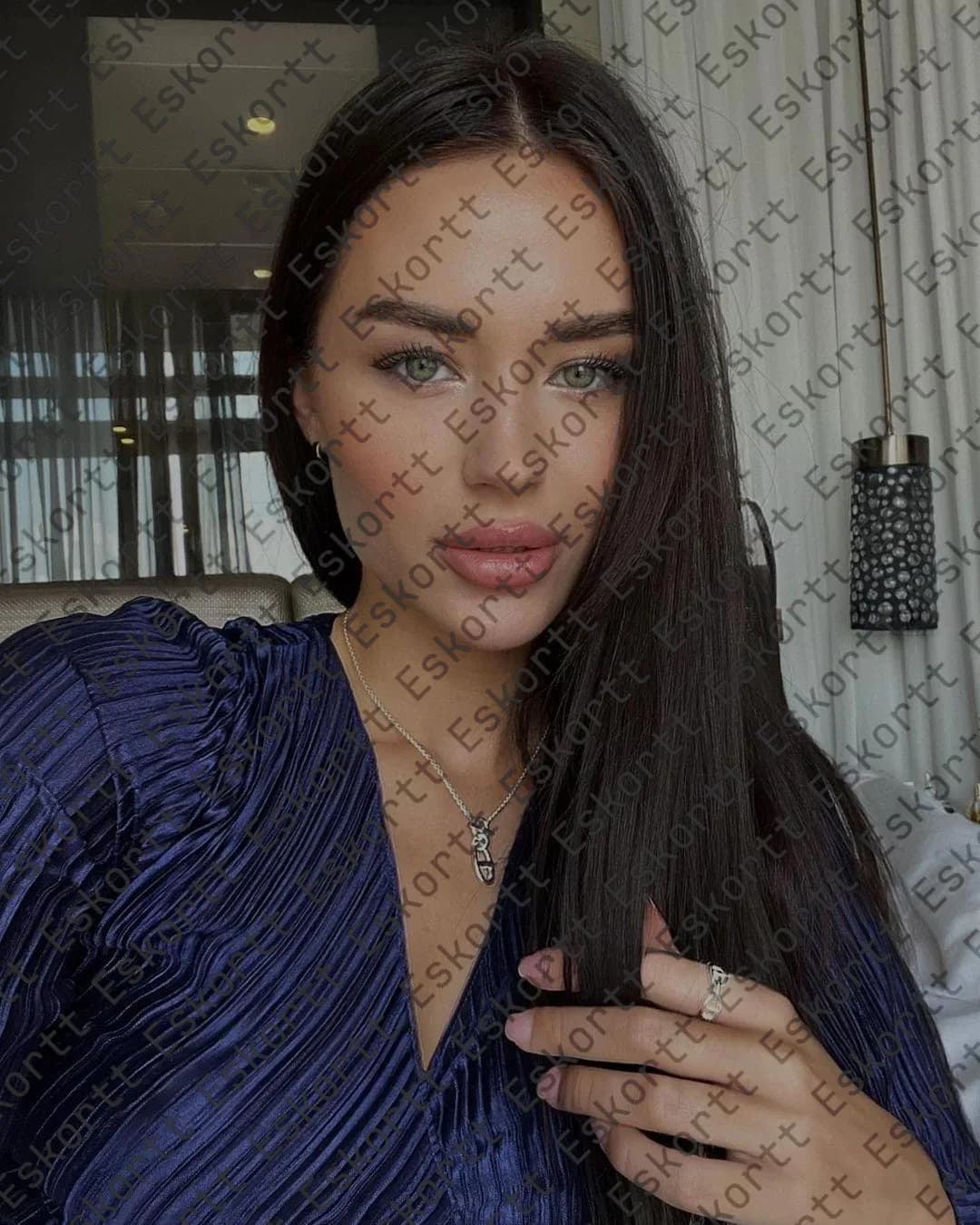 Fiona escort in Moscow