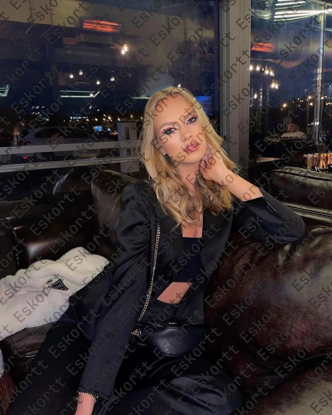 Francesca escort in Moscow