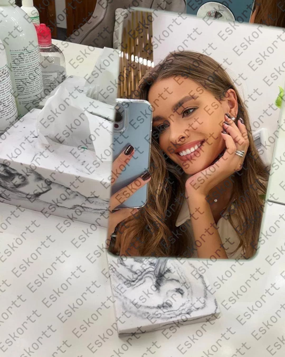 Flora escort in Moscow