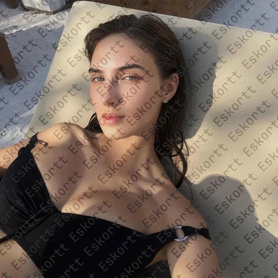 Helena escort in Moscow