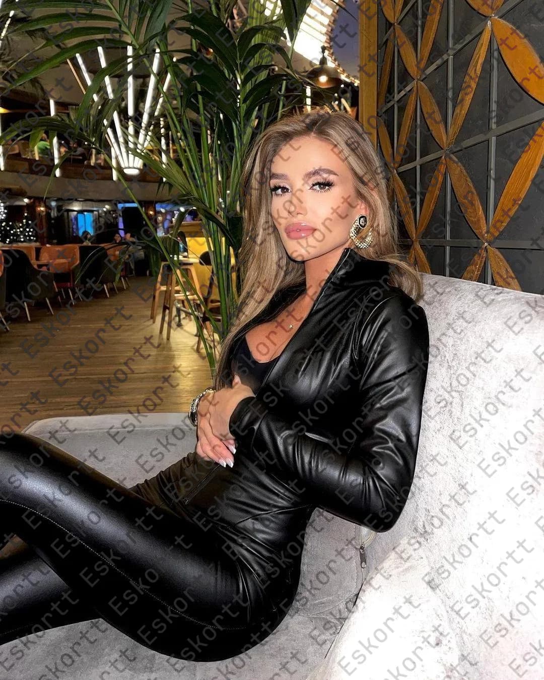 Heidi escort in Moscow