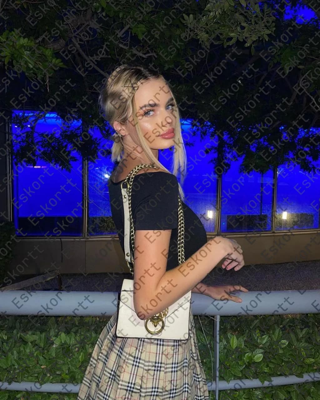 Kaitlyn escort in Moscow