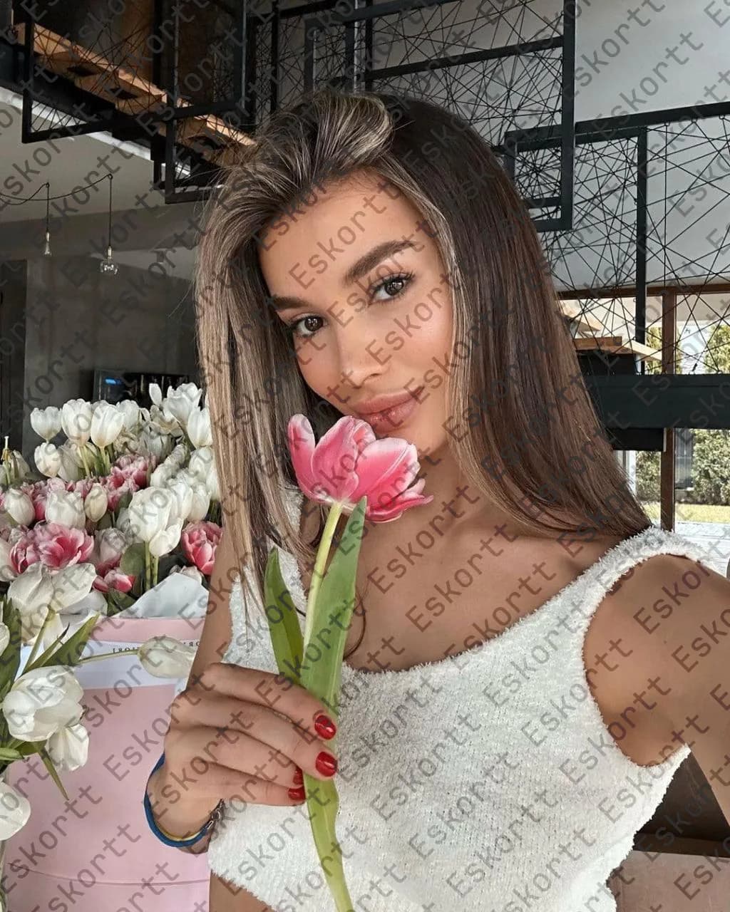 Katie escort in Moscow