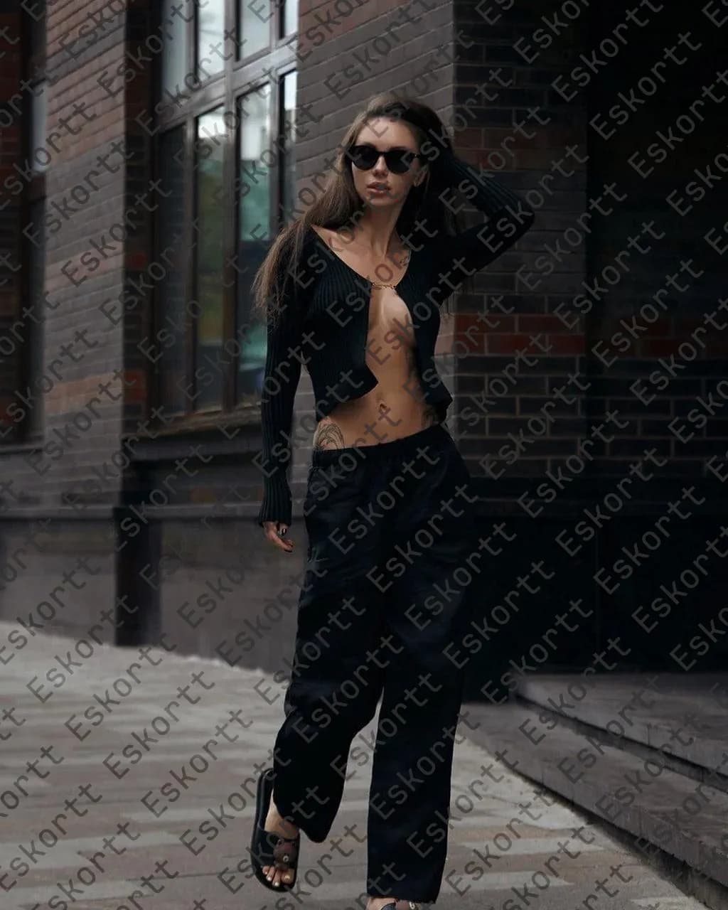 Laura escort in Moscow