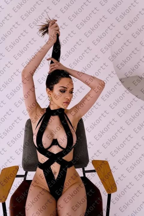 Lola escort in Moscow