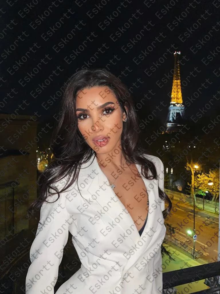 Louisa escort in Moscow