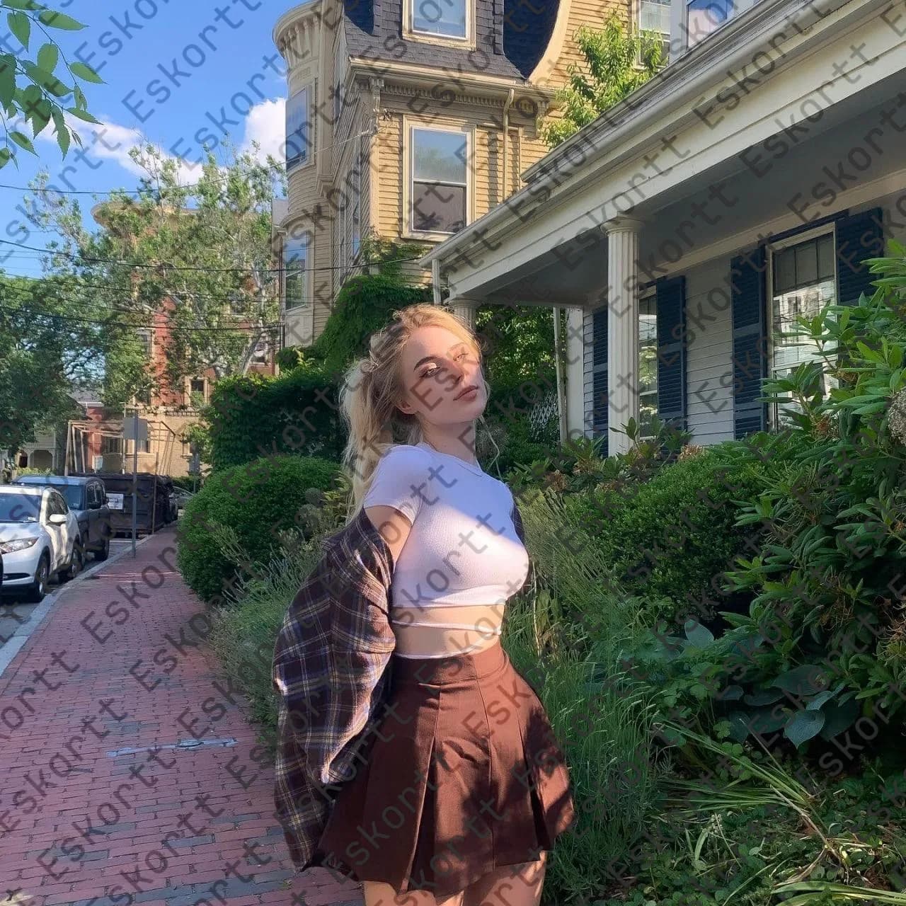 Mia escort in Moscow