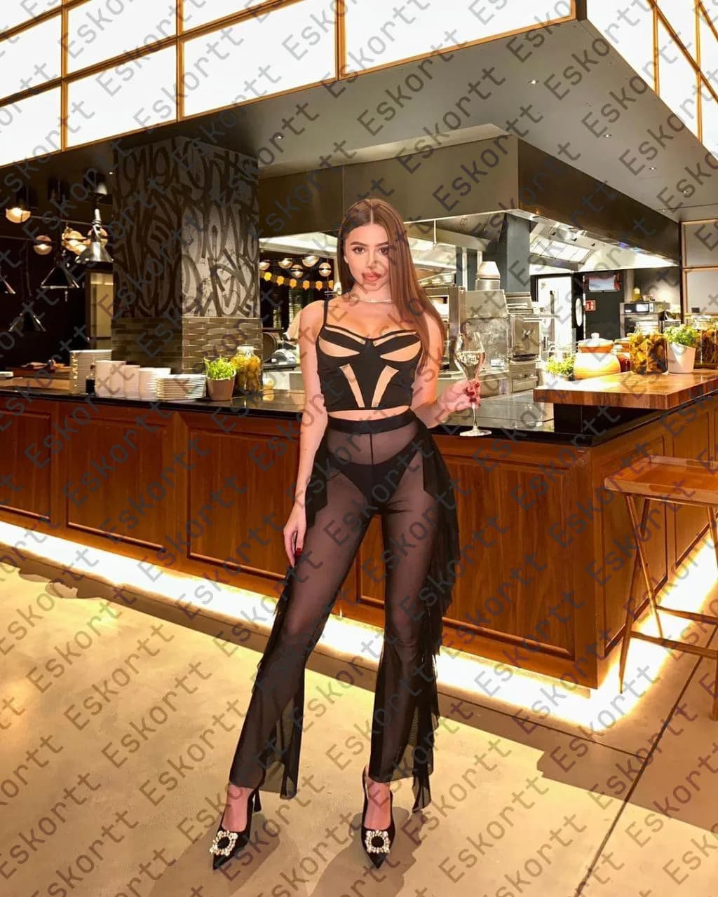 Molly escort in Moscow