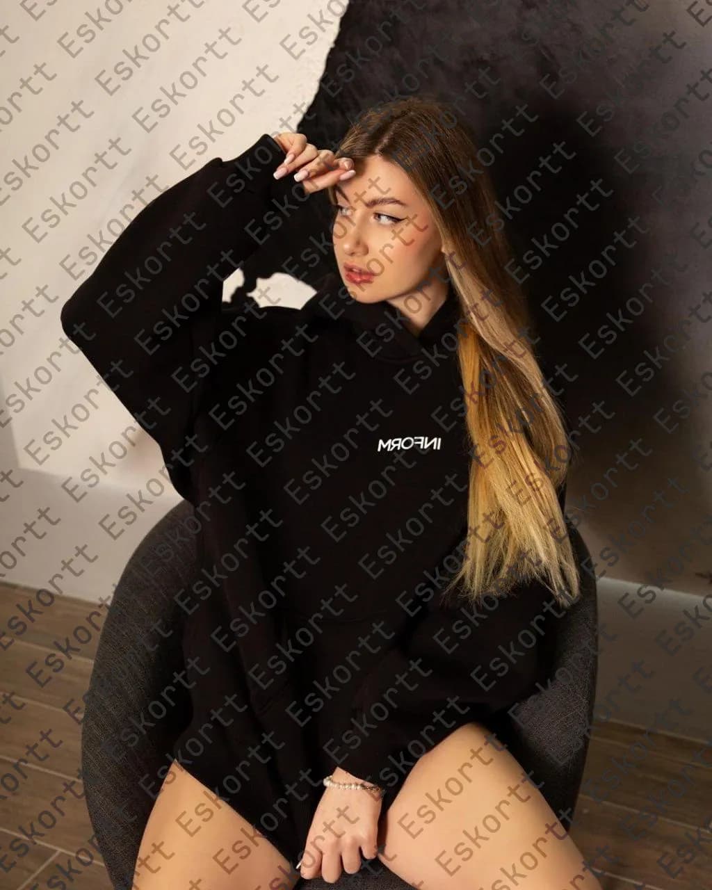 Nina escort in Moscow