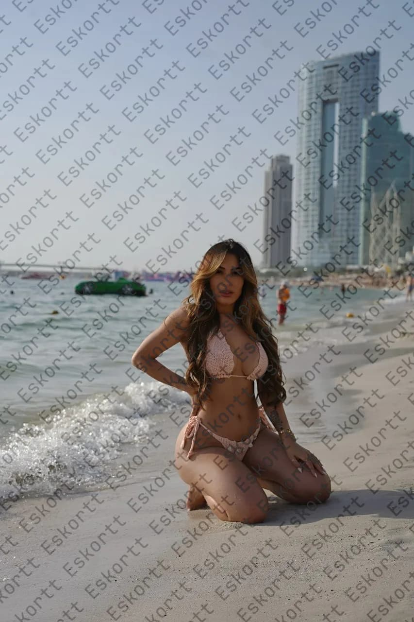 Selena escort in Moscow
