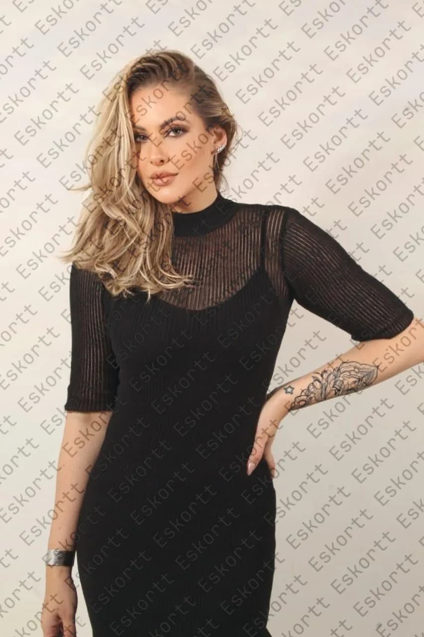 Simone escort in Moscow