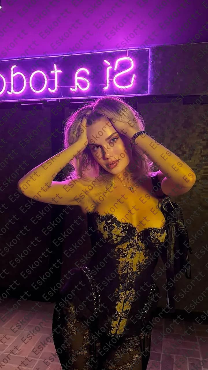 Victoria escort in Moscow