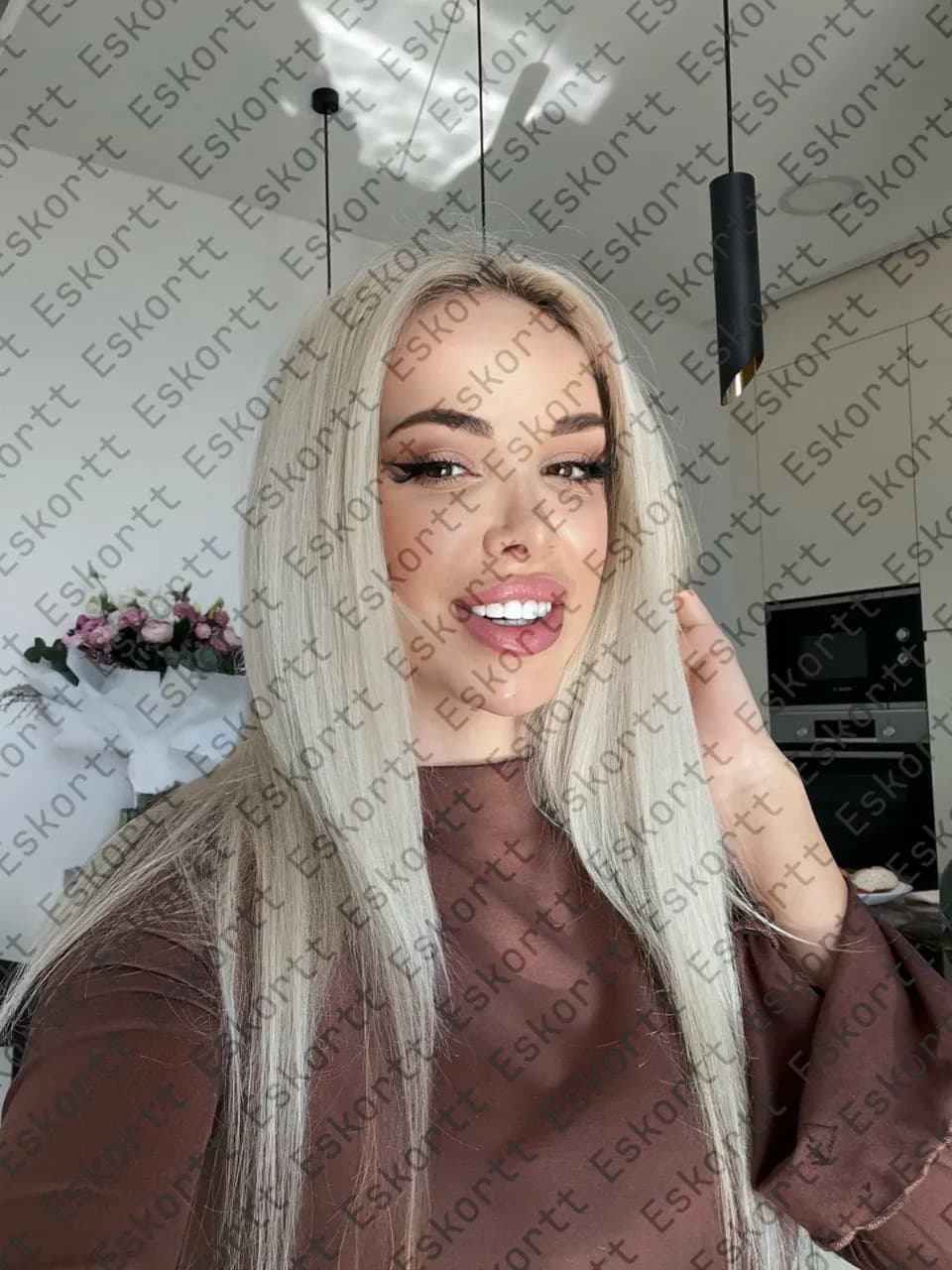 Viviana escort in Moscow