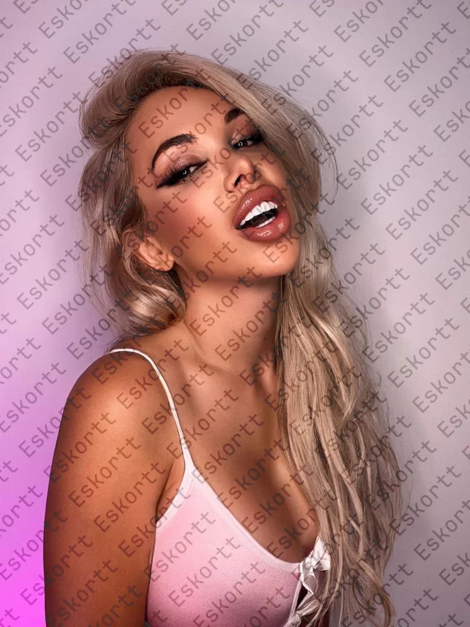 Viviana escort in Moscow