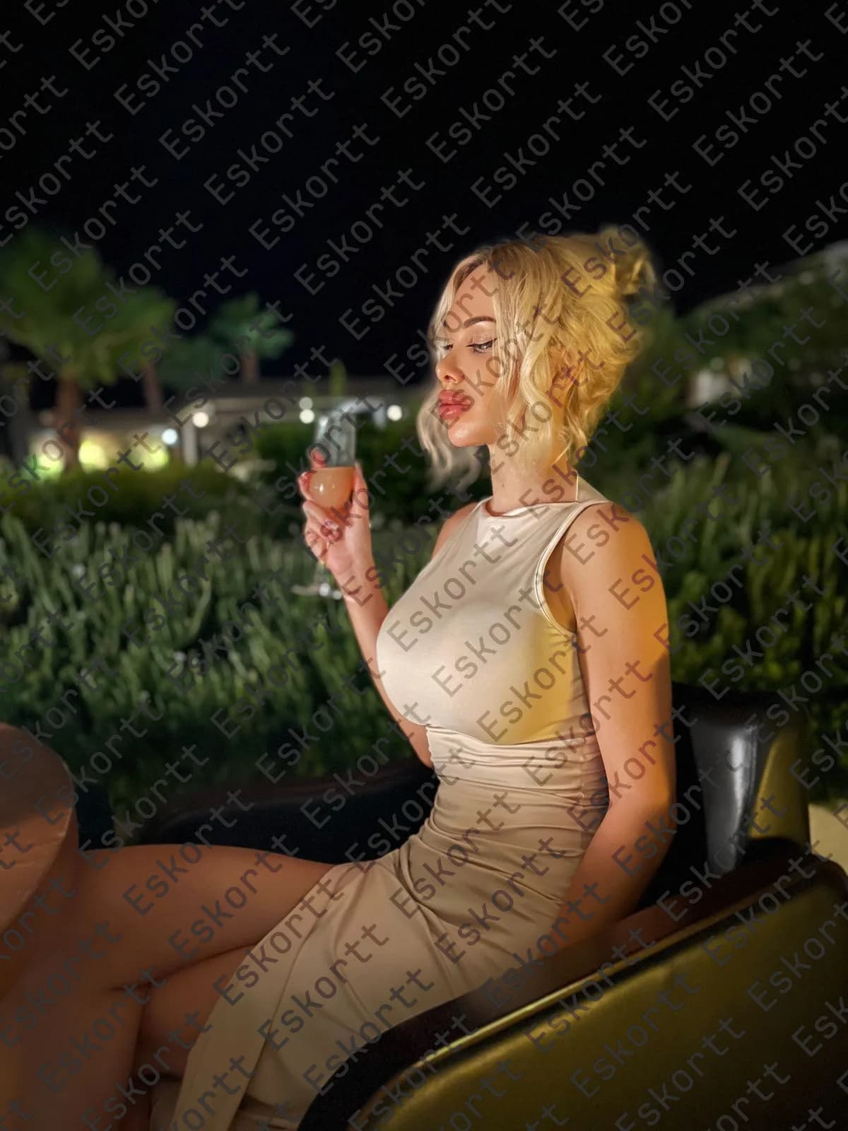 Viviana escort in Moscow