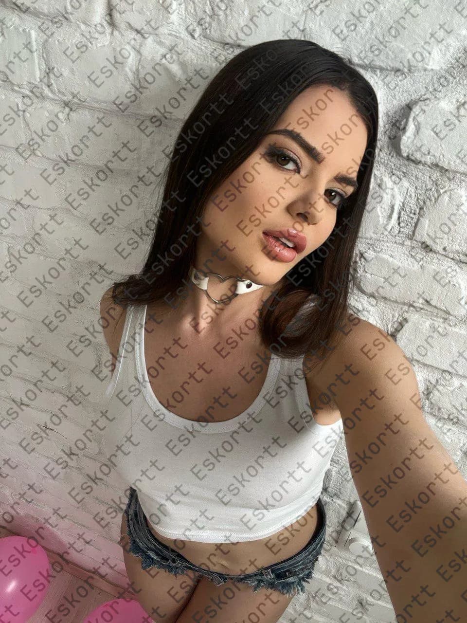 Ariella escort in Moscow