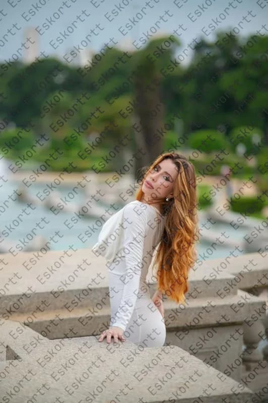 Annette escort in Moscow