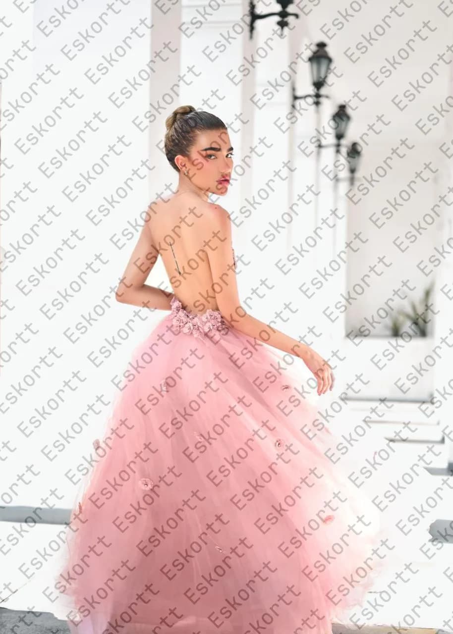 Bryn escort in Moscow